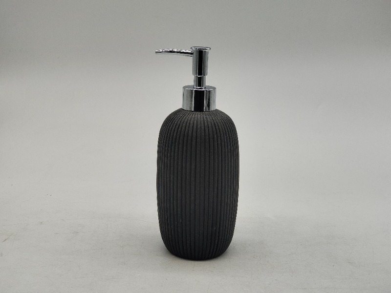 Lotion dispenser
