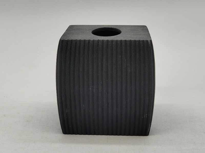 Tissue box
