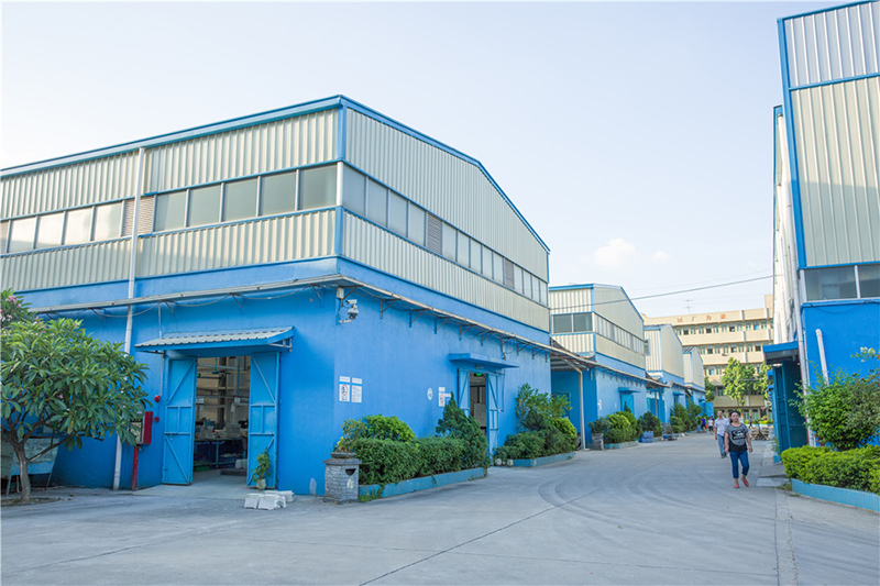 工厂内部整体照